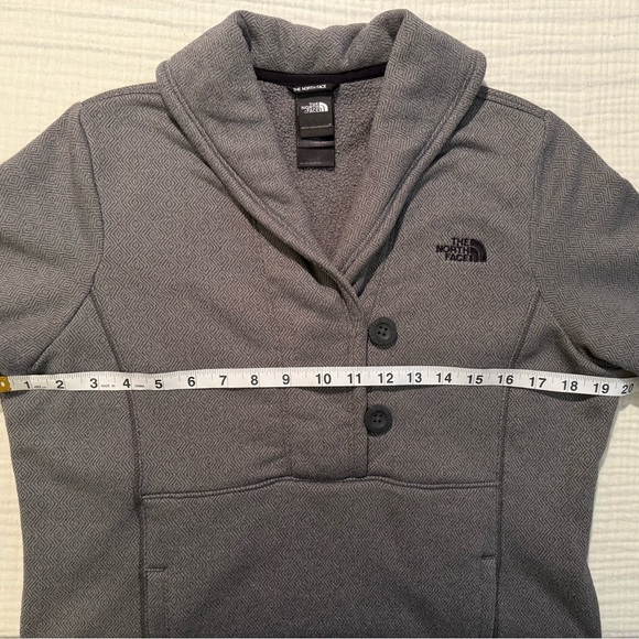 The North Face Women's Crescent Ridge Shawl Pullover Sweater Gray Pockets size M - Picture 9 of 10